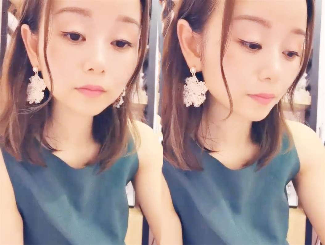 小恋恋高颜值美少妇撩起裙子自慰诱惑,跳蛋塞逼自摸奶子厕所尿尿拉扯跳蛋